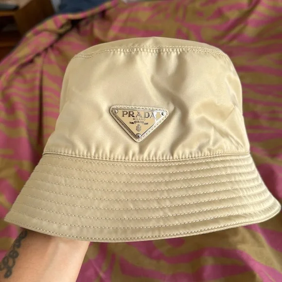 NWT Prada Cream Nylon Bucket Hat Desert Beige Re-nylon Bucket Hat | PRADA main image 2